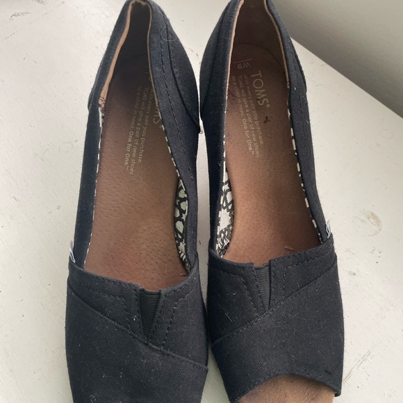 Tom Wedges Black - Picture 2 of 4